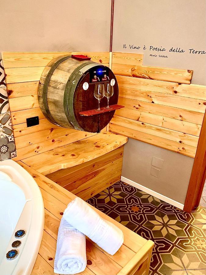 Wineexperience- Wine&Jacuzzi Suite Lecce Exterior photo